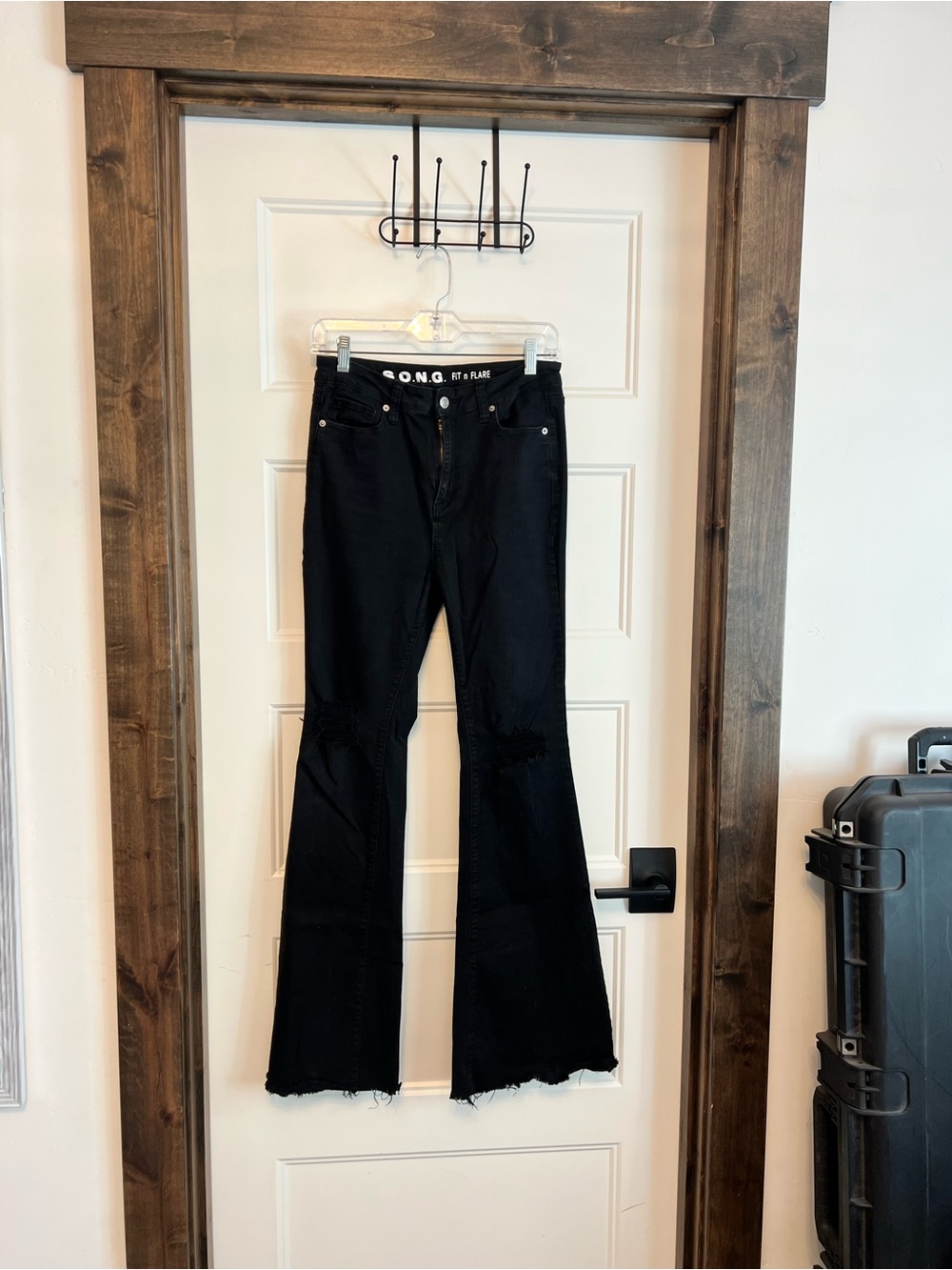 CONG Black Flare Jeans - High-Rise Wide Leg